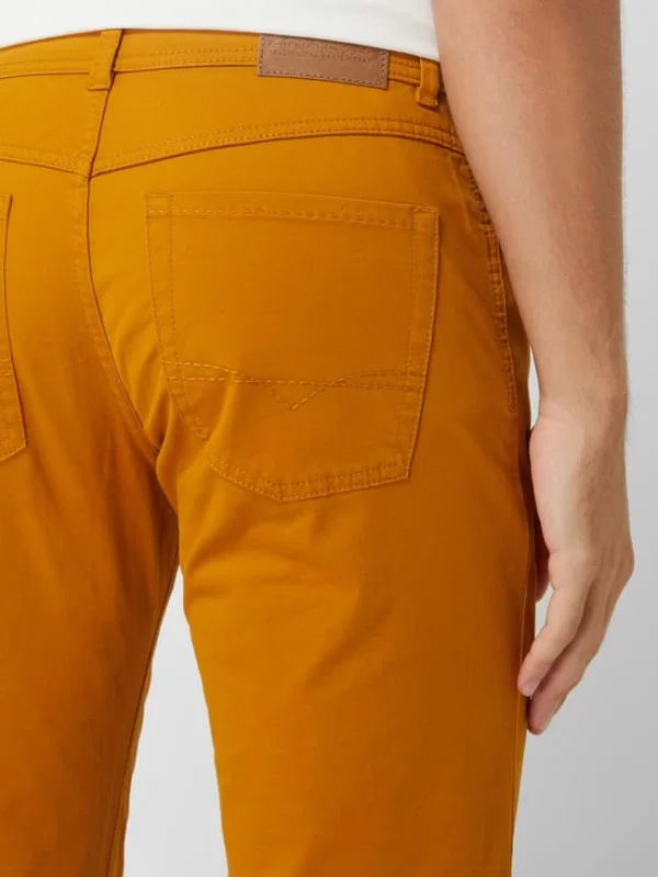 Christian Berg Men Chino Mit Stretch-Anteil – Dunkelgelb 4